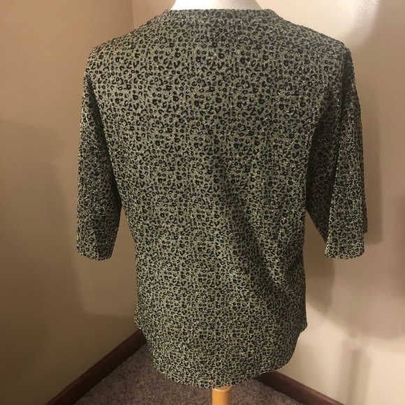 Princess Polly Leopard Print Gold Glitter Short Sleeve Top Sz 4 NWOT - Picture 4 of 7